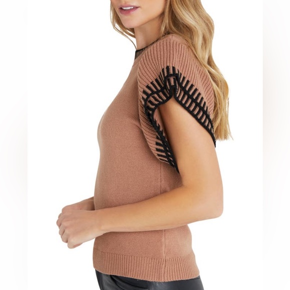 NWOT Vici Collection Contrast Sweater Top - Mocha - Picture 2 of 6